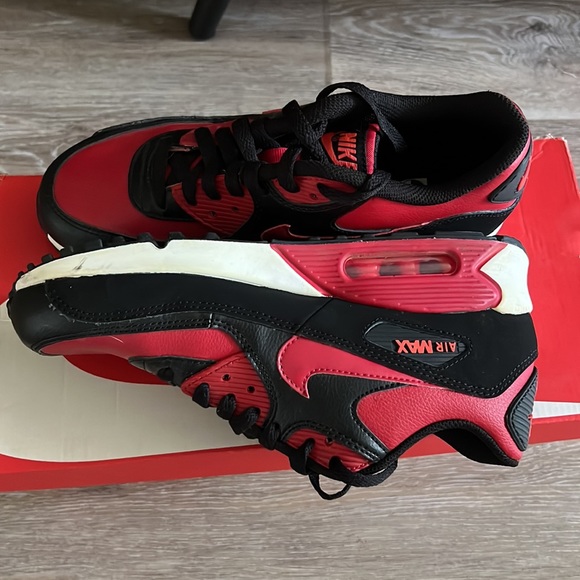 Nike Air Max 90 LTR (GS) - Crimson Gym Red/Gym Red-Black - Size 6.5Y - Picture 10 of 11